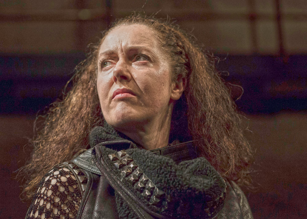 Derbhle Crotty as Henry IV in DruidShakespeare photo by Matthew Thompson