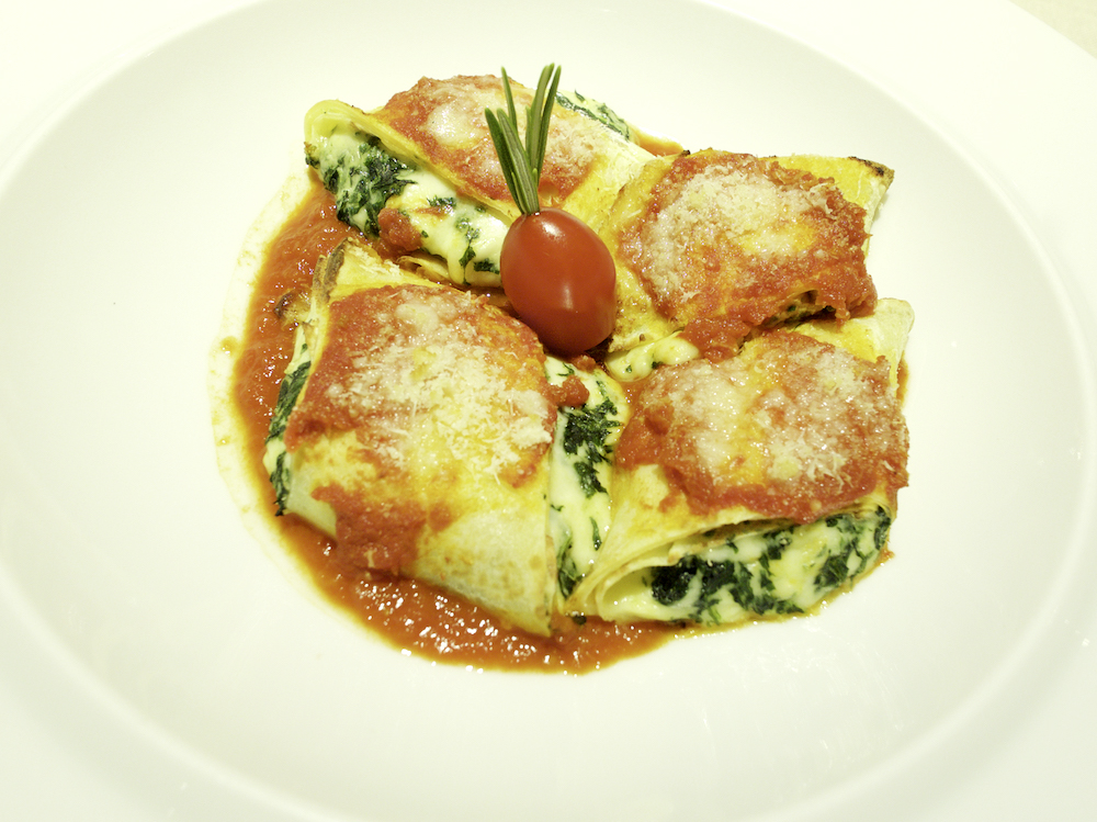 ravioli, Italian food in Tuscany, pasta dishes