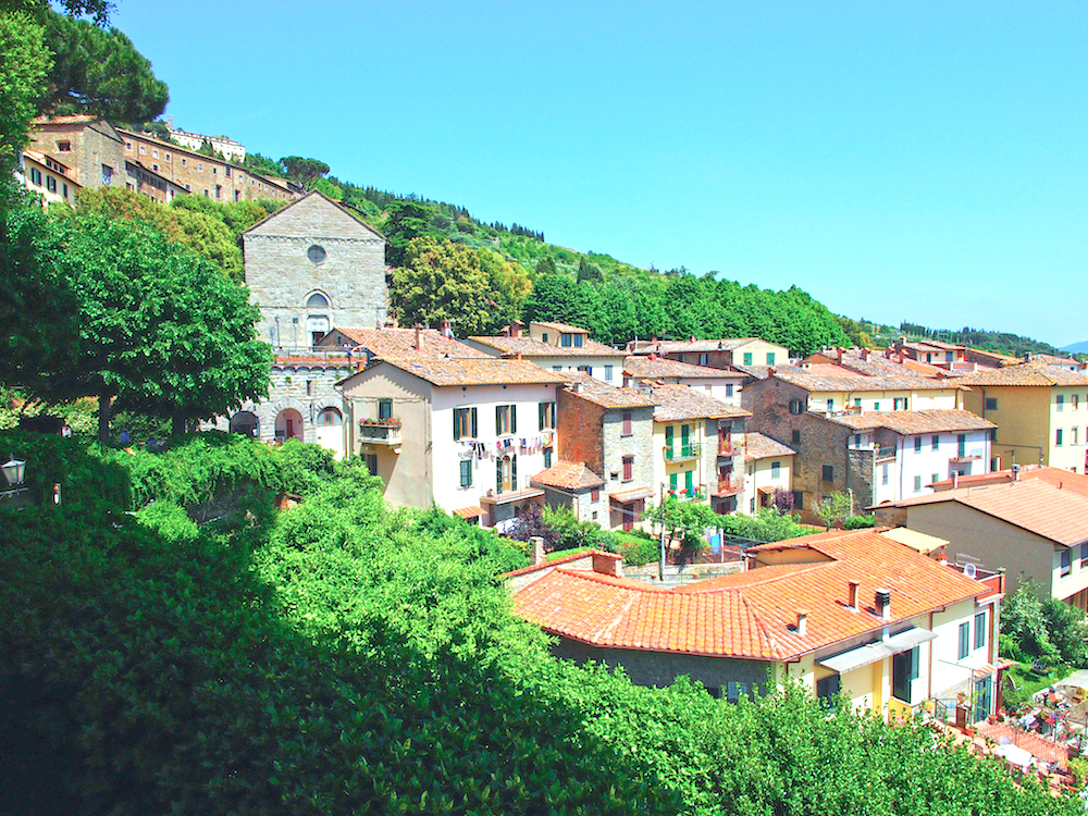 Toscan village, luxury holiday in Tuscany