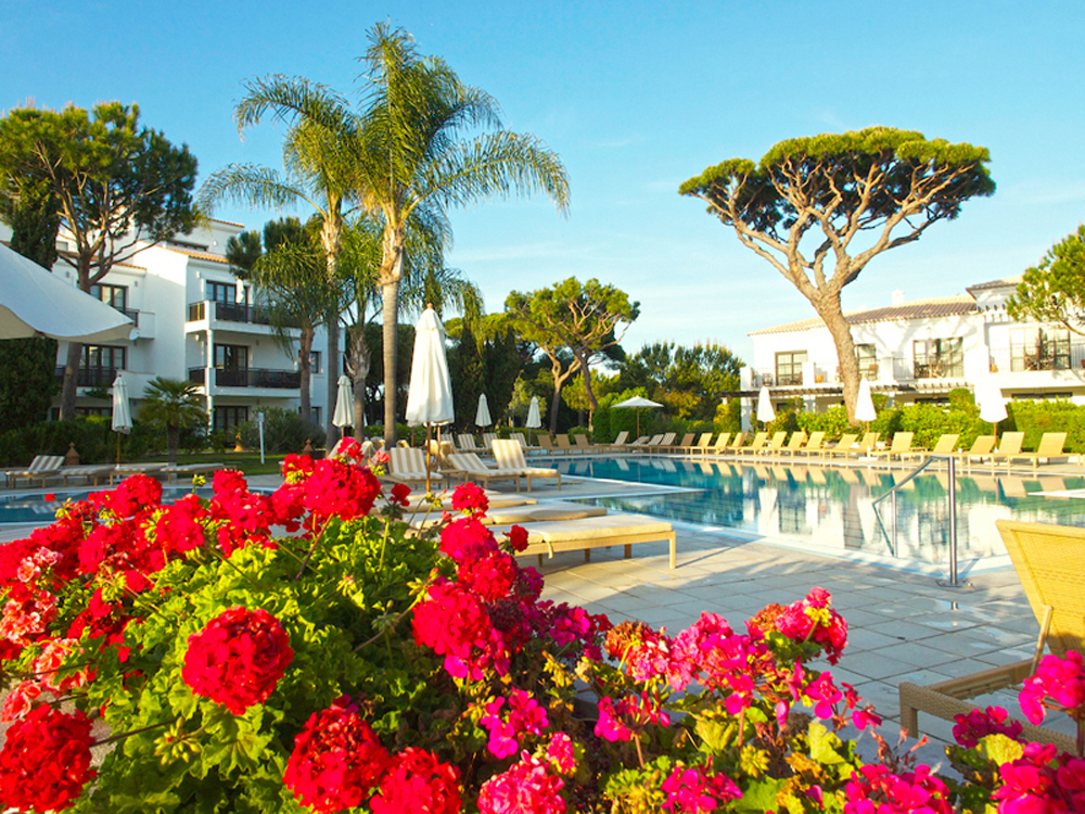 swimming pool Algarve, luxury vacation Portugal