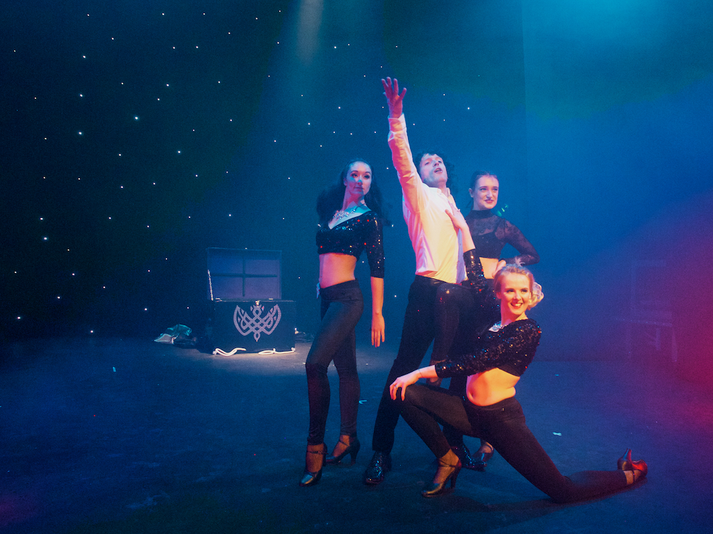 Ed Masters magician, illusion show Ireland