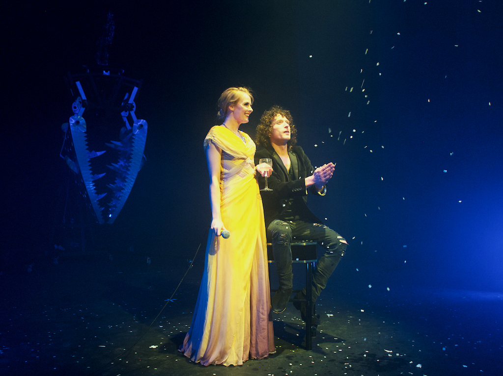 Ed Masters magician, illusion shows in Ireland