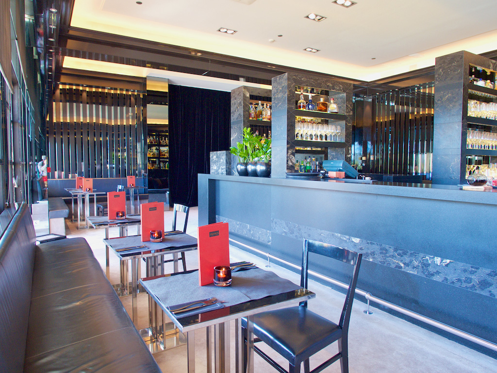 luxury accommodation in Barcelona, visit Barcelona