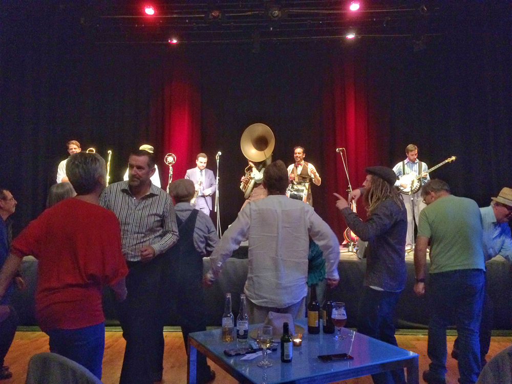 what to do in Ireland, California Feetwarmers