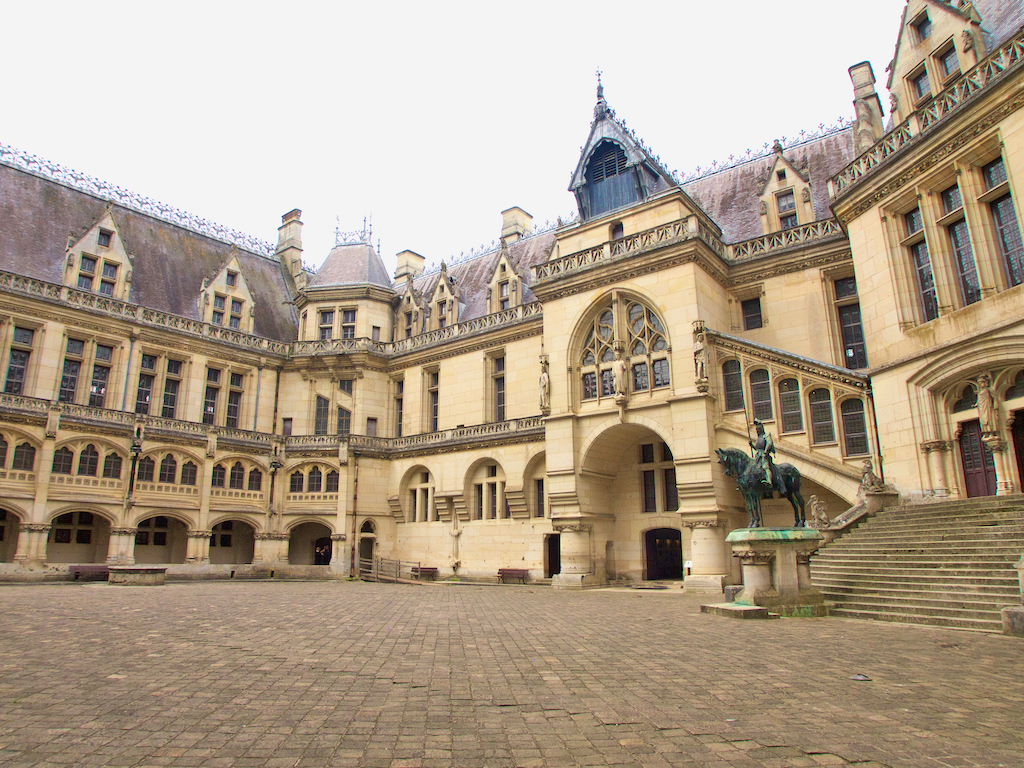 castles in France, myth of Merlin