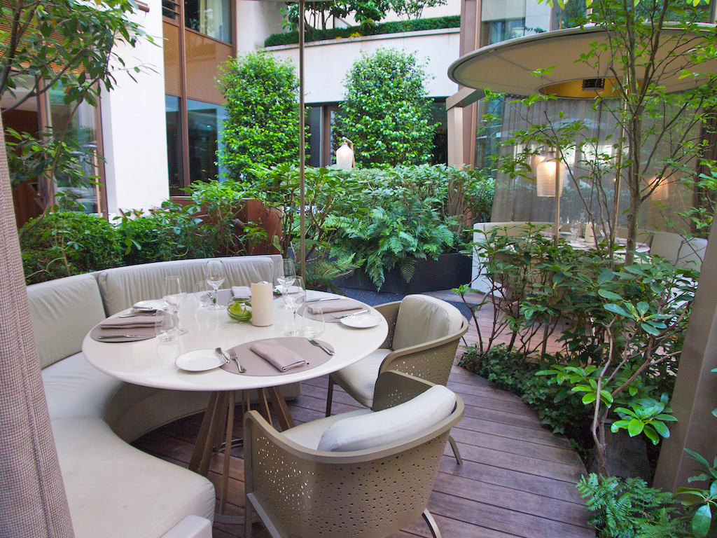 Camelia restaurant Mandarin Paris, Mandarin Oriental Hotel Paris