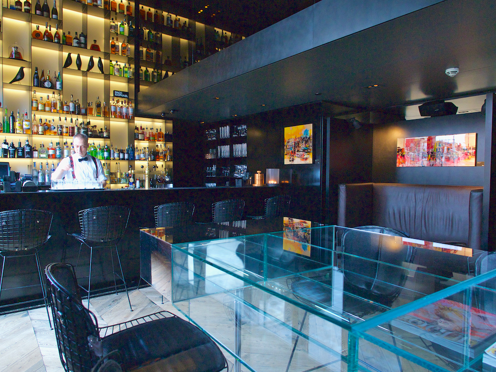 best bars in Amsterdam, cocktail bars Amsterdam