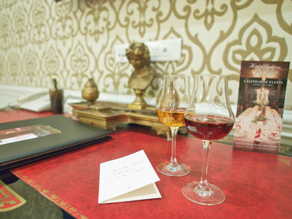 where to stay in Geneva, five star hotels fronting Lake Geneva