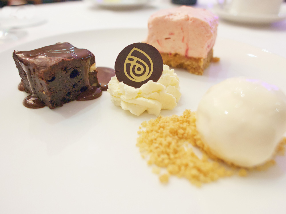 where to eat in Donegal, dinner with Brian Kennedy at Shandon Hotel Donegal