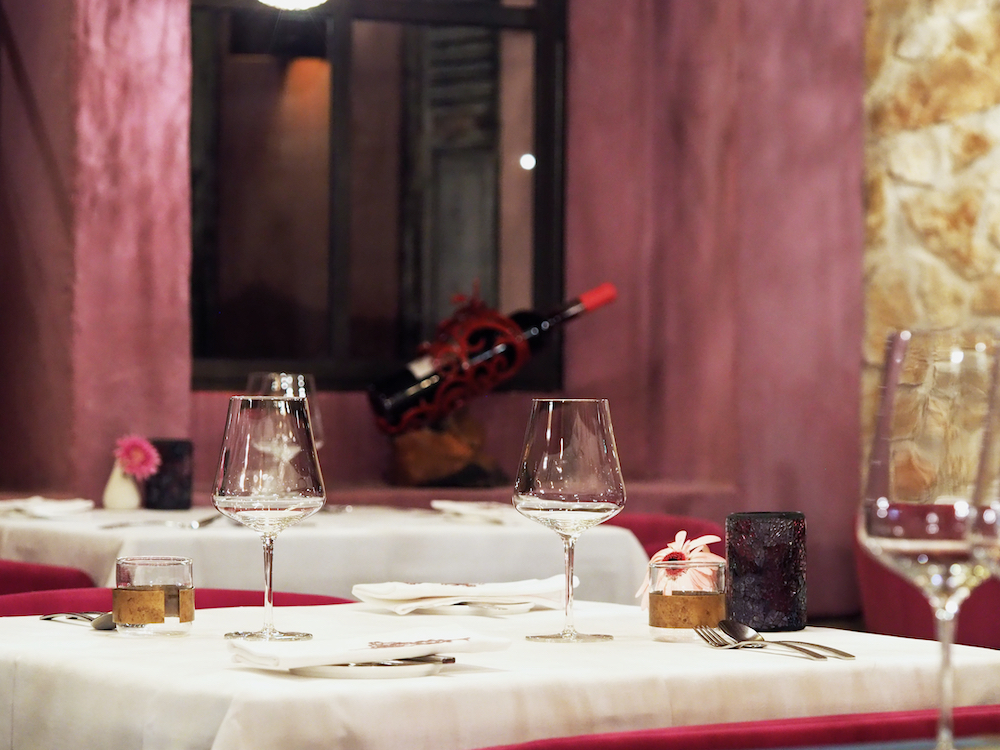 where to stay in languedoc, village castigno luxury hotel