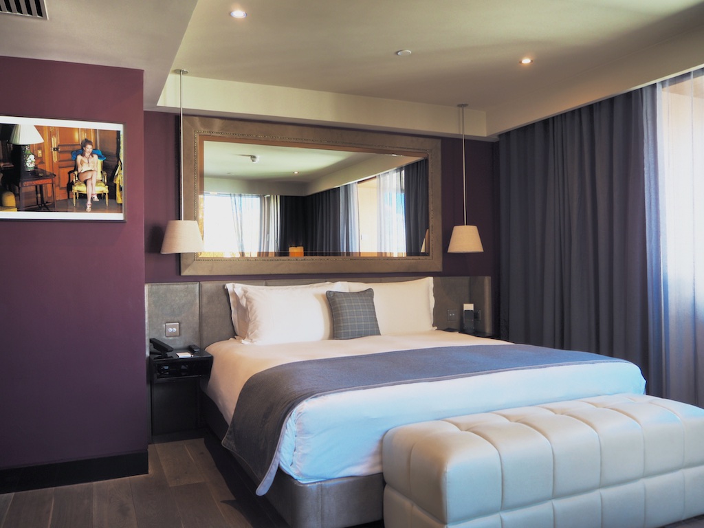 room with a view london, bedrooms in the hari london, luxury suite the hari london