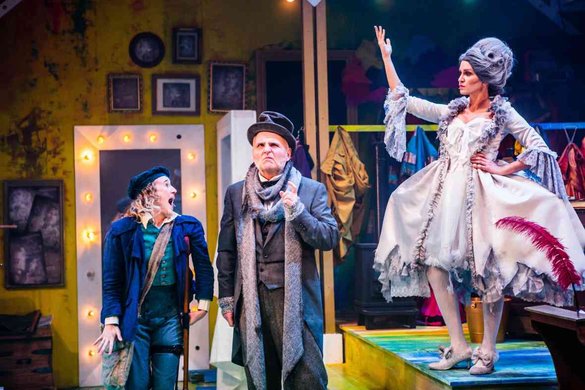 theater in belfast, the mac theater belfast, christmas carol show