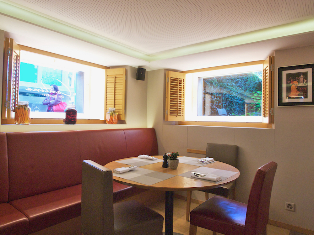 metropole hotel geneva, historic hotels geneva