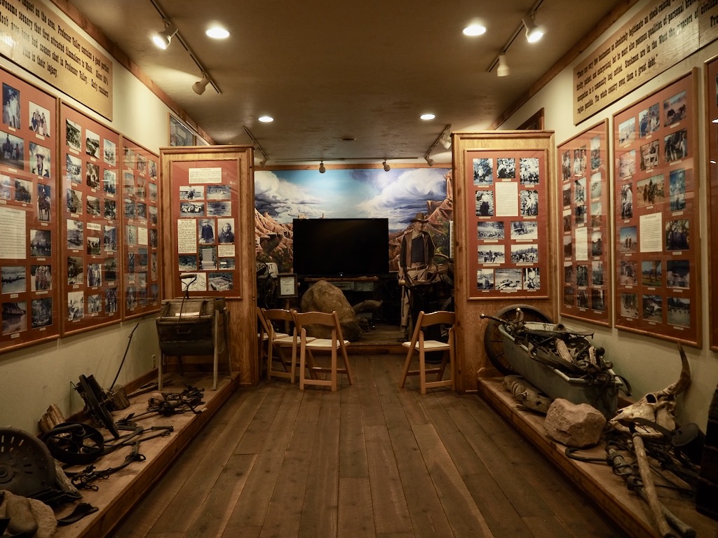 Red Cliffs Lodge, discover moab desert, where to stay in moab utah