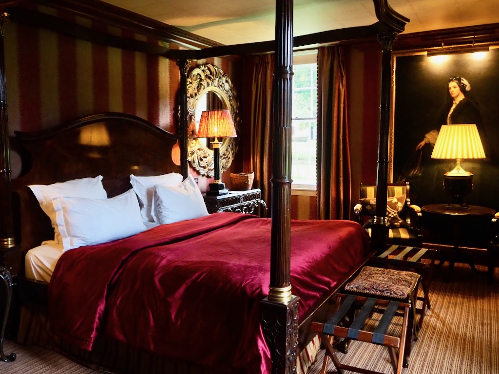 prestonfield house edinburgh, where to stay in edinburgh